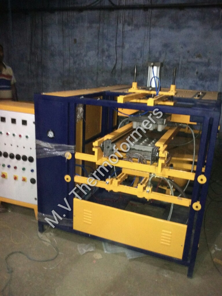 in Delhi Automatic Vacuum Forming Machine